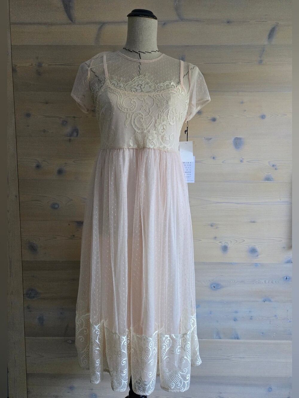 NWT Spirit of Grace Pink Cream Soft Lace Midi Dress Size M